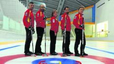 El curling jaqués salta a Europa