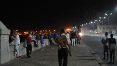 La gente ha comenzado a reunirse en el Malecón de La Habana al conocer la noticia
