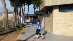 Dongou, este jueves a la salida de la sesión de vídeo previa al entrenamiento del Real Zaragoza.