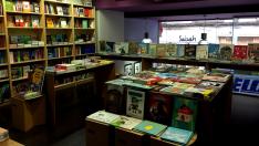 Interior de la librería Los Portadores de Sueños, en Zaragoza