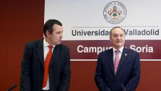 Luis Miguel Bonilla, vicerrector del Campus Duques de Soria, junto al rector de la UVa, Daniel Miguel, en una fotografía de archivo.