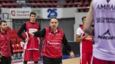 Entrenamiento del Tecnyconta Zaragoza en el pabellón Príncipe Felipe.