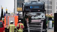 El camión que Anis Amri usó para estrellarse contra el mercadillo navideño en Berlín.