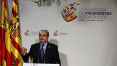 Javier Lambán en la rueda de prensa al término de la IV Conferencia de Presidentes Autonómicos.