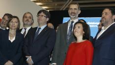 El ministro de Energía, Álvaro Nadal, junto al rey Felipe VI, Soraya Sáenz de Santamaría y Oriol Junqueras en el Mobile World Congress.