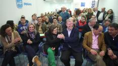 Antonio Silvan (3d), acompañado por la presidenta del partido en Soria, Marimar Angulo (3i), presenta su precandidatura a la presidencia del Partido Popular de Castilla y León, este martes en Soria