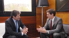 Albert Rivera se ha reunido este viernes con el presidente de la gestora socialista, Javier Fernández.