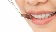 Dientes descoloridos o niveles más latos de placa pueden alertar de una intolerancia al gluten.
