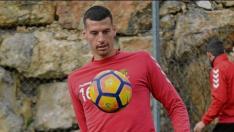 Bruno Perone, en un entrenamiento del Nástic de Tarragona.