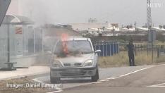 Incendio de un vehículo en Monzalbarba
