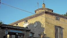 Nueva vida para la torre de Santa Engracia. La torre de Santa Engracia, ubicada en Movera, fue adquirida en 1970 por el Ayuntamiento mediante permuta con La Montañanesa. Hasta el siglo XIX fue propiedad del monasterio Jerónimo de Santa Engracia de Zaragoza, según relata el genealogista e investigador aficionado Alberto Pérez. Hoy, sus dependencias albergan la Escuela Agrícola Km 0., un centro de formación y de asistencia técnica para agricultores ecológicos.