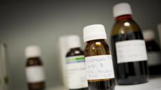 Los oncólogos piden una ley que acabe con el "limbo espantoso" de la pseudociencia