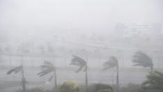 El huracán Irma deja Cuba y llega a Florida