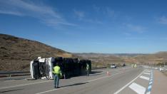 Un camión volcó hace dos semanas en la N-420 cerca del lugar del accidente de Cañada Vellida.