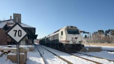 La línea ferroviaria Zaragoza-Valencia quintuplica el tráfico de mercancías tras las últimas mejoras