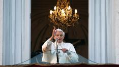 Benedicto XVI no sufre una "enfermedad paralizante", según el Vaticano