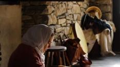 Muestra de oficios en una recreación en la villa medieval de Montañana.
