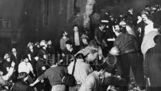 ETA cometió el atentado más sangriento de cuantos ha llevado a cabo en Aragón el 11 de diciembre de 1987, asesinando en la casa cuartel de la avenida Cataluña de Zaragoza a 11 personas, entre quienes se encontraban 5 niñas y un joven de 17 años.