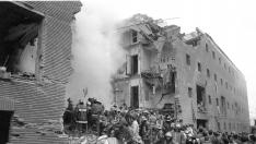 Atentado de ETA en la casa cuartel de la avenida de Cataluña en el que murieron once personas el 11 de diciembre de 1987.
