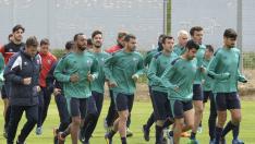 El Huesca entrenaba este lunes y guardará descanso el martes.