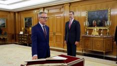 Guirao promete como ministro de Cultura ante el Rey en presencia de Sánchez