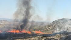 La chispa de una cosechadora provoca un incendio en la sierra de Robres