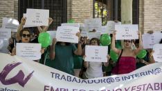 Concentración de protesta de interinos, esta semana ante el Pignatelli.
