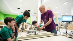 Diwoks, talleres para jóvenes en la Colonia Etopia Kids