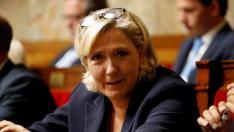 Un tribunal ordena un examen psiquiátrico a Le Pen por publicar fotos del EI
