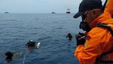 Búsqueda de restos del avión de Lion Air accidentado