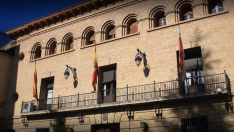 El Ayuntamiento de Barbastro.
