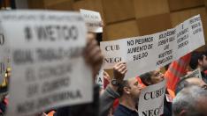 Protestas de trabajadores de varios servicios municipales del Ayuntamiento de Zaragoza