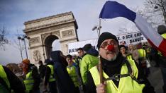 Los 'chalecos amarillos' exhiben músculo con cuatro manifestaciones en el centro de París