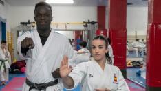 Babacar Seck y Raquel Roy, la semana pasada en el gimnasio Sankukai de Zaragoza.
