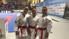 Marta Vega, Lidia Rodríguez y Raquel Roy, tras clasificarse para la final de kata equipos