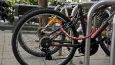 Bicicletas por la acera/ foto: Andrea Merino