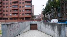 Acceso al aparcamiento subterráneo del parque Bruil, cerrado desde hace siete años.