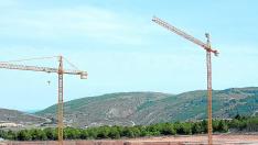 La alcaldesa de Teruel, Emma Buj, afirmó que el Ayuntamiento "está en disposición" de conceder la licencia de obras para el hospital del Planizar, pero, previamente, la Comisión Provincial del Patrimonio debe informar el proyecto, lo que podría producirse el próximo día 29.