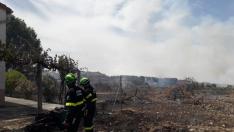 Más de 30 cuadrillas helitransportadas y terrestres participaron en la extinción.