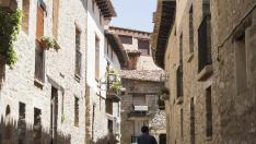 Incluida en el listado de Los Pueblos más Bonitos de España, esta localidad del Maestrazgo limítrofe con la Comunidad Valenciana está empezando a sacar partido a su nueva condición estética.