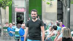 Nacho Lacueva, propietario del Nevada, en la plaza de San Francisco.