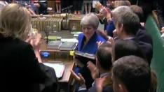 El Parlamento británico ovaciona a Theresa May en su despedida