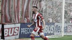 El delantero Franco Troyansky celebra un gol con la camiseta del Club Atlético Unión.