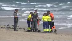 El alcalde de San Javier, José Miguel Luengo, ha confirmado que han aparecido algunos restos humanos en la orilla en la playa de La Manga del Mar Menor que podrían ser del piloto.