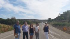 Visita de parte de la corporación municipal de Binaced-Valcarca a las obras de mejora de la A-140.