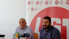 El trabajador de Glovo, Darwin Henríquez, junto a Rubén Ranz, coordinador de la plataforma Turespuestasindical.es del sindicato UGT