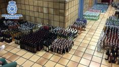 El alijo de 2.061 botellas fue depositado en los calabozos de la Jefatura Superior de Aragón, que se utilizan como almacén.