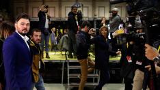 El cabeza de lista de ERC por Barcelona, Gabriel Rufián, a su llegada al Pabellón de la Estación del Norte donde la formación política seguirá los resultados de las elecciones