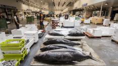 La venta de pescado en Mercazaragoza ha caído en los diez últimos años.