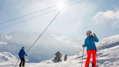 Los 390 kilómetros de esquí alpino y los casi 150 de nórdico de los centros invernales aragoneses serán de nuevo un reclamo turístico fundamental.